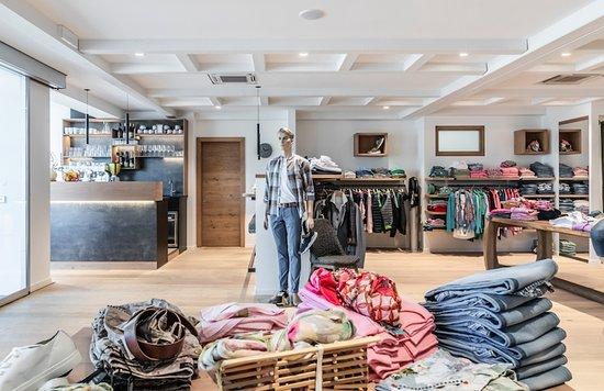 Marlene's Fashion & Cafe